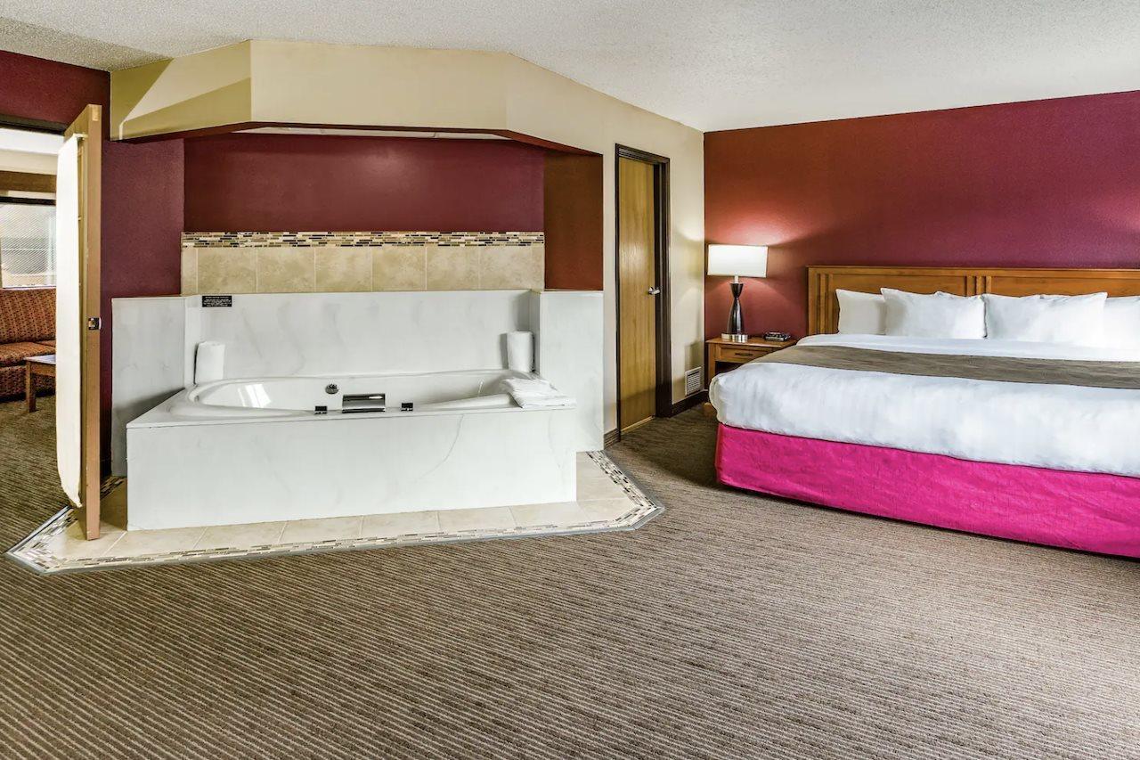 Americinn By Wyndham Duluth South Black Woods Event Center Proctor Exterior foto